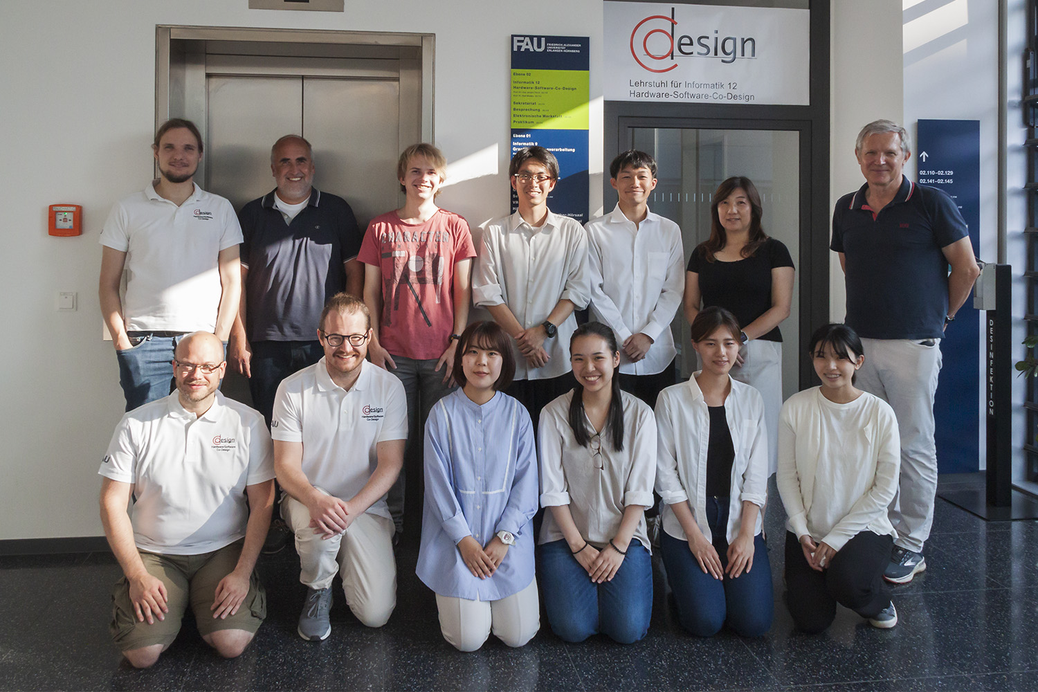 Student delegation from Japan together with Prof. Teich and some PhD students from the Chair of Computer Science 12